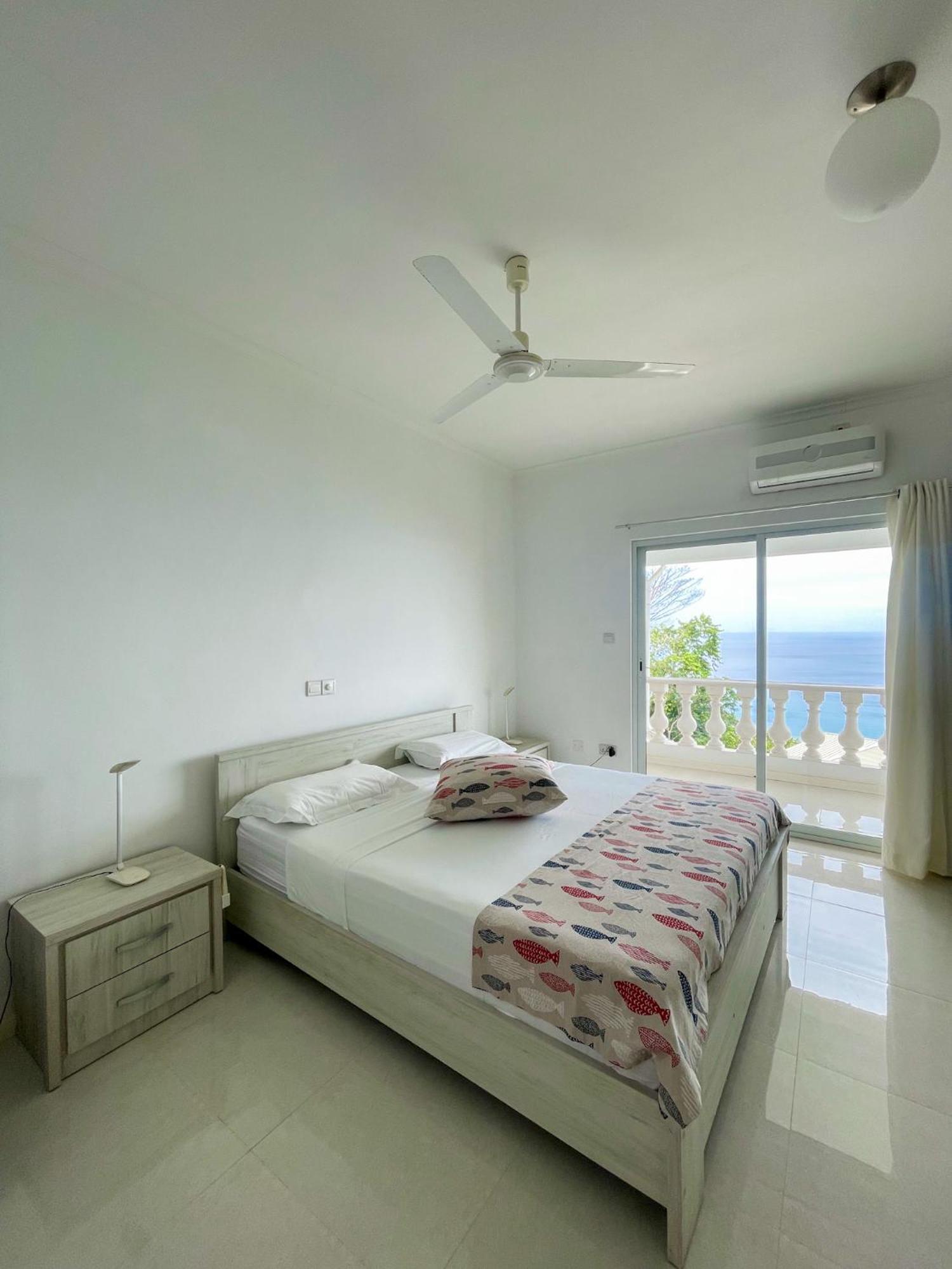 Reve Bleu Villa Glacis  Exterior photo